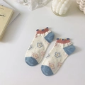 Sweet low-cut boat socks with colorful stars, ruffle edges and blue contrast details - One Size / Beige Blue Edge Star (S2281)