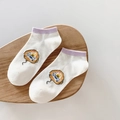 Cremeweiße Damen-Baumwollsocken mit lila Rippstrickbündchen und Hasen-Motiv - Einheitsgröße (35-41) / Weiß und Lila (1 Paar)