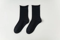 Klassische schwarze Damen-Baumwollsocken mit Rippstrick und Rollrand-Design - Einheitsgröße / Schwarz