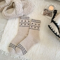 Calze Fair Isle in lana beige con motivi floreali per un caldo comfort invernale accogliente - Taglia unica / Beige