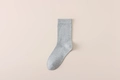 Classic light grey crew socks for men in soft cotton knit with ribbed elastic cuffs - One Size / Light Gray
