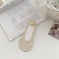 Beige invisible low-cut socks for women with delicate white bow embroidery decoration - One Size / Bean Green