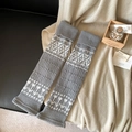 Scaldamuscoli in maglia grigia con motivo Fair Isle e disegni geometrici bianchi - Taglia unica / Grigio chiaro