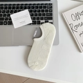 Beige cotton no-show socks with breathable texture and low-cut invisible boat design - One Size / Creamy White