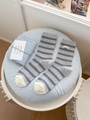 Chaussettes en coton peigné à rayures bleu et gris avec étiquette 'serendipity' et pointe blanche - Taille unique / Gris