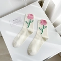 Chaussettes blanches en coton avec broderie de tulipes roses et détails de feuilles - Taille unique / Tulipe-Blanc