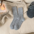 Calcetines de lana trenzada gris claro para mujer, estilo grueso de media pierna para invierno - Gris claro