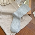 Chaussettes mi-hautes en laine gris clair à texture côtelée pour l'automne-hiver - Taille unique / Gris clair