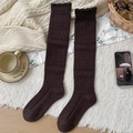 Chaussettes hautes en laine tricotée marron foncé avec dentelle ajourée et losanges - Taille unique / café