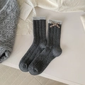 Calze spesse in lana grigio scuro con bordo grigio e fiocco a quadri marrone - Grigio