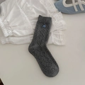 Thick wool socks in dark grey with embossed argyle pattern and blue flower button - One Size / Dark Gray