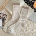 Gezellige havermoutkleurige ribgebreide thermosokken met bruine contrasterende bies - Beige