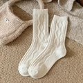 Calcetines de lana para hombre en color blanco roto con punto de ochos y puños - Talla única / Blanco