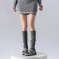 Calentadores grises de rayas verticales con zapatos Mary Jane plateados para mujer - Talla única / Gris