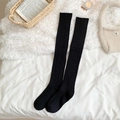 Calcetines altos negros por encima de la rodilla con tejido de trenzas y puños - Talla única / Negro