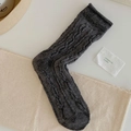 Chaussettes en laine torsadée gris foncé avec fibres mouchetées et bord-côte élastique - Taille unique / Style Torsadé Donegal (JZ2550) / Gris clair