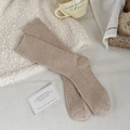Vertical ribbed light camel knit socks for autumn and winter in a cozy style - One Size / Light Khaki