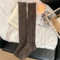 Calcetines altos marrón oscuro de punto grueso para un ambiente invernal acogedor - Talla única / Marrón