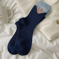 Calze a metà polpaccio con ricamo di cucciolo in blu navy e azzurro morbido - Blu Scuro (Ricamo Koala/Orso)