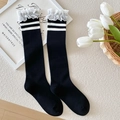Calze nere al ginocchio con strisce bianche ed elegante bordo in pizzo sul bordo - Nero (Doppia Riga Bianca)