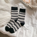 Calze a righe in lana da donna in bianco e nero stile giapponese minimalista - Taglia unica / Nero