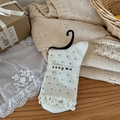 Calze bianche a pois grigi con bordo a volant e confezione originale song mu - Pois (Bianco/Bordo a Volant)