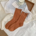 Karamellbraune Rippstrick-Socken mit Rüschensaum und silbernen Knöpfen für Damen - Einheitsgröße / Orange