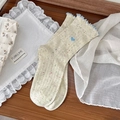 Calze in maglia beige a pois con cuore blu ricamato e bordo a volant d'onda - Taglia unica / Fondo Bianco Blu