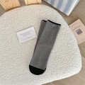 Calze minimaliste a righe bianche e nere con punte nere rinforzate in cotone - Nero