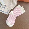 Calze a metà polpaccio a quadri rosa e bianchi in stile vintage britannico alla moda - Rosa