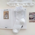 Chaussettes blanches mi-hautes avec dentelle délicate et nœud en ruban style japonais - Taille unique / Blanc Blanchi