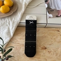 Schwarze hohlgestrickte Socken mit weißen Herzen und silberner Schleife im Ballett-Stil - Einheitsgröße / Schwarz
