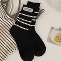 Calze nere in stile coreano con strisce bianche e una delicata etichetta in pizzo fine - Nero