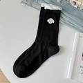 Schwarze Damen-Socken mit weißem Spitzenrand und niedlicher Hunde-Stickerei am Schaft - Einheitsgröße / Schwarz