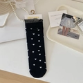 Süße schwarze Socken mit weißen Herzmustern und zarten Details aus Spitzenbesatz - Einheitsgröße / Schwarzes Herzmuster