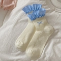 Japanische cremeweiße Socken mit blauem Karomuster, Spitzenbesatz und Seidenschleife - Einheitsgröße / Beige