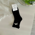 Japanische schwarze Socken mit weißen Punkten und süßen Schleifen-Details - Einheitsgröße / Schwarz