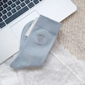 Calze azzurre in maglia con ricamo a cuore grigio in morbido misto cotone di qualità - Blu