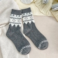 Calze di lana grigio scuro screziato con bordo in peluche e motivi geometrici etnici - Diamante grigio