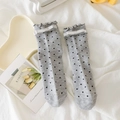 Chaussettes japonaises grises à pois avec nœud argenté et bords à volants - Taille unique / Gris Clair Avec Nœud Argenté