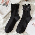 Schwarze Lolita-Wadenstrümpfe mit Rüschenrand und Satinschleife aus geripptem Baumwollstrick - Einheitsgröße / Schwarz