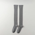 Calcetines altos gris medio por encima de la rodilla de algodón con estilo japonés - Talla única / Gris claro
