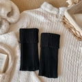 Calentadores de punto acanalado negro para mujer en ambiente invernal acogedor - Talla única / Negro