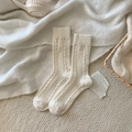 Chaussettes blanches classiques en maille torsadée pour femmes en laine douce - Blanc