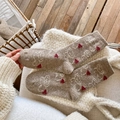 Chaussettes en laine marron avec ours blanc et motifs de cœurs pour l'hiver - café