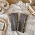 Japanese style dark grey ribbed knit leg warmers for women in cozy autumn vibes - One Size / Gray