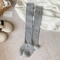 Calcetines altos de punto gris vigoré por encima de la rodilla con textura térmica suave - Talla única / Gris claro