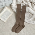 Calcetines altos marrones de punto con rayas verticales para un estilo casual de otoño - Talla única / café