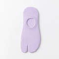 Lavender low cut split-toe socks in breathable cotton with non-slip silicone heel - One Size / Purple