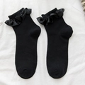Calze nere giapponesi in cotone con eleganti polsini a balze in nastro di raso - Taglia unica / Nero